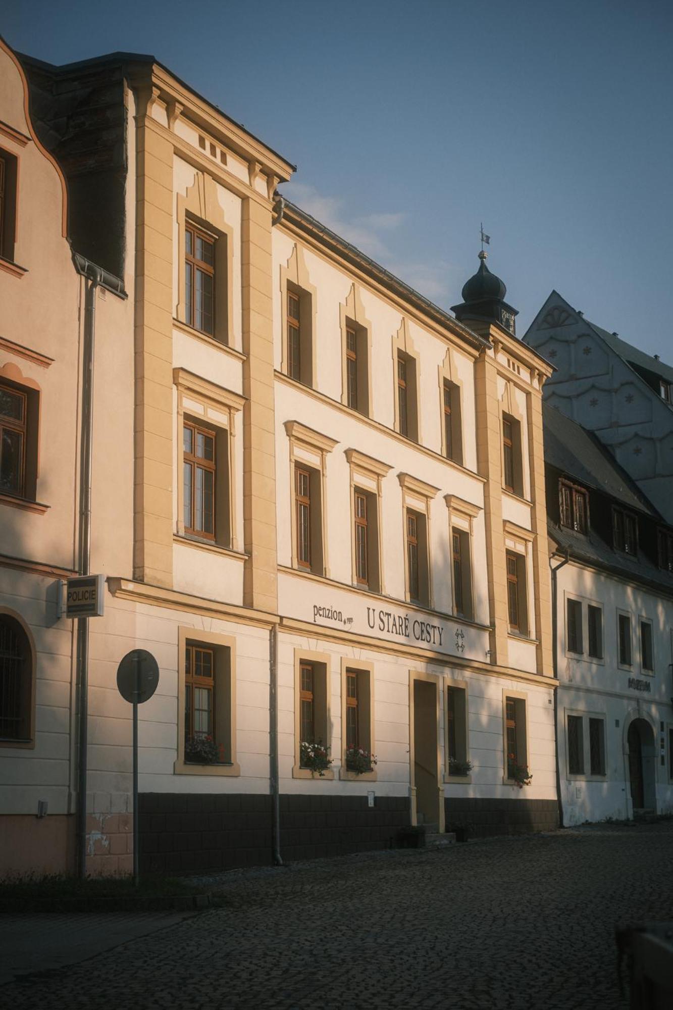 Hotel U Stare Cesty Horní Slavkov Zewnętrze zdjęcie